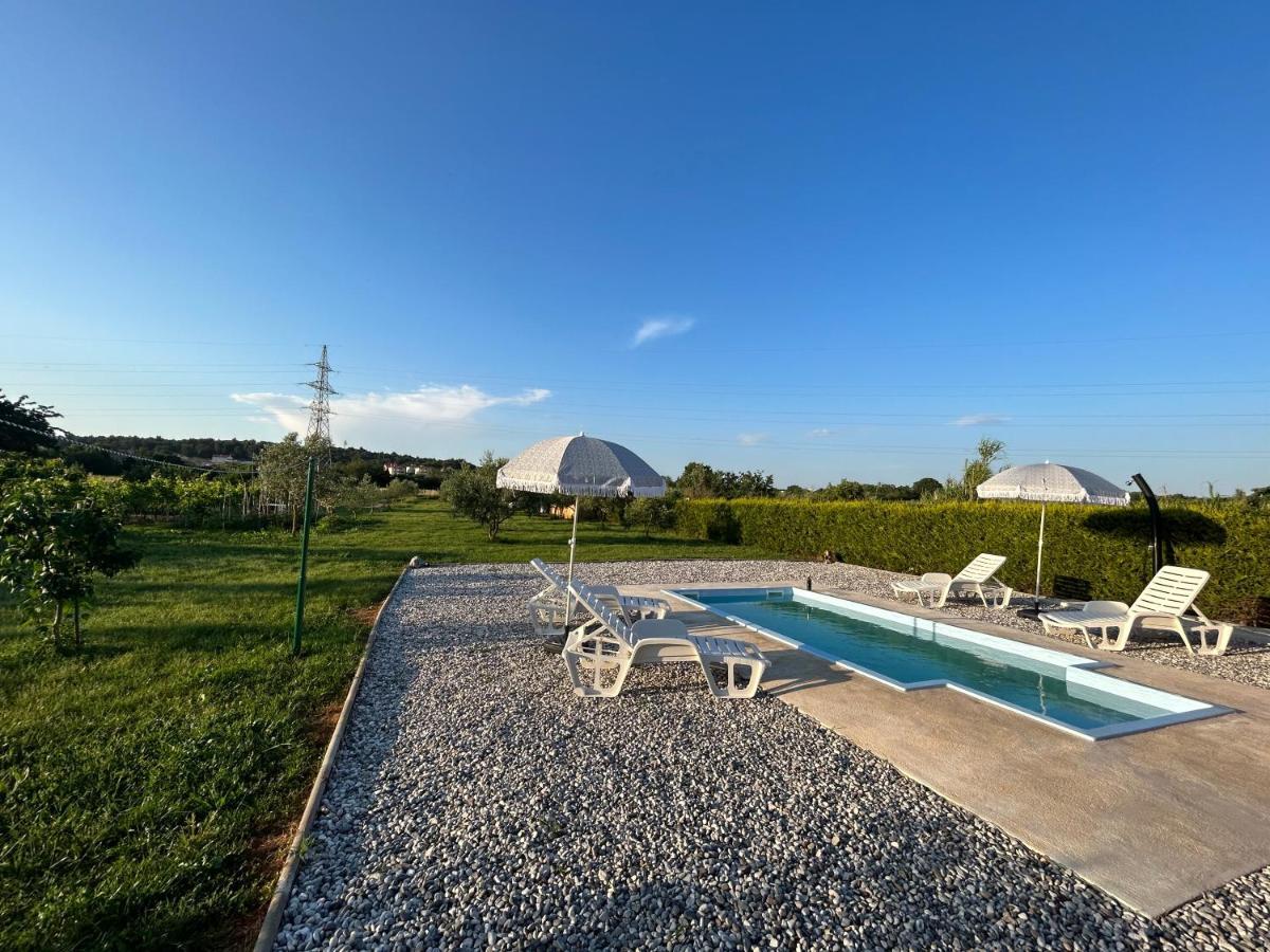 PUY Dora House With Wifi And Outdoor Swimming Pool 빌라 외부 사진