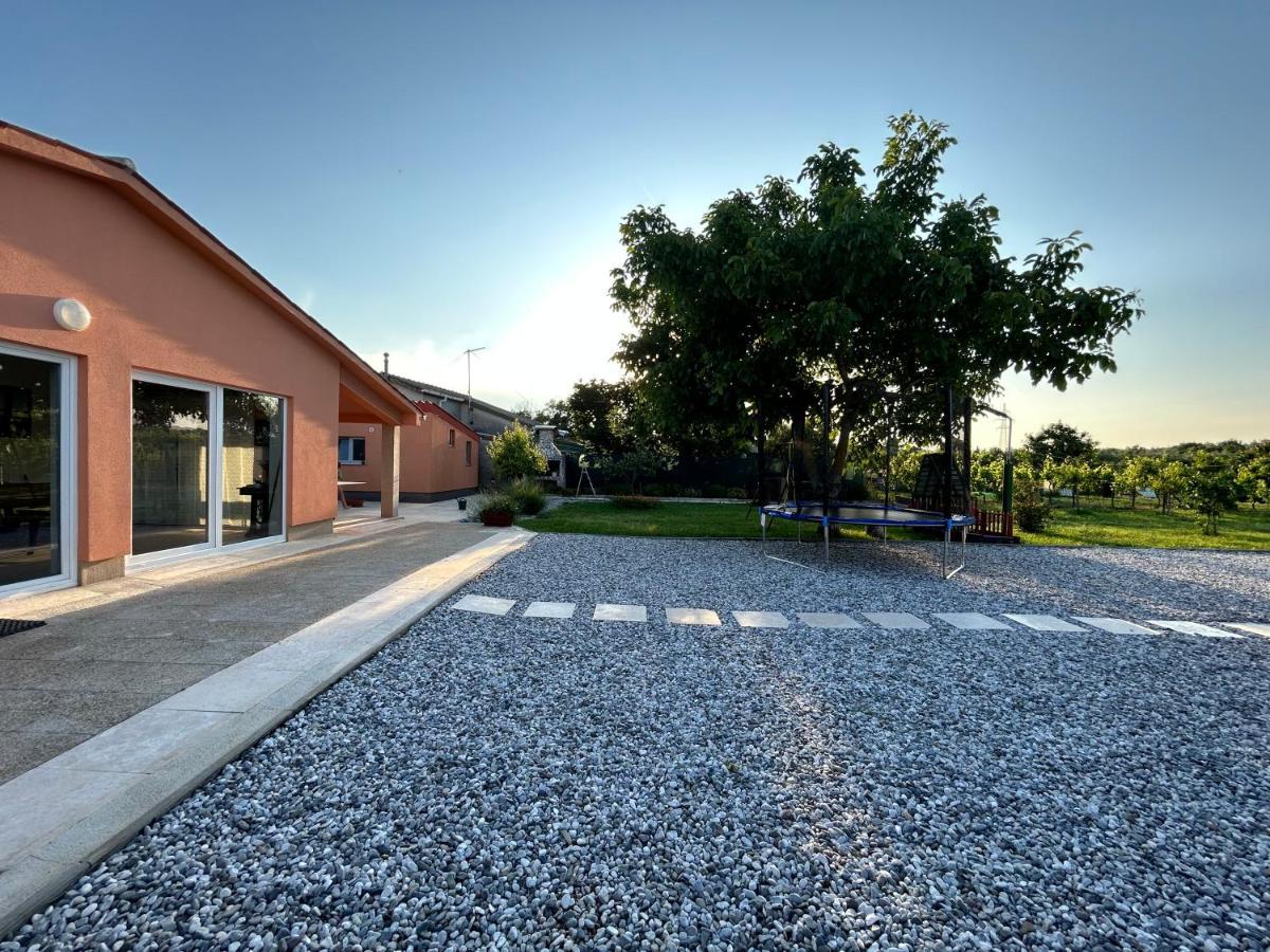 PUY Dora House With Wifi And Outdoor Swimming Pool 빌라 외부 사진