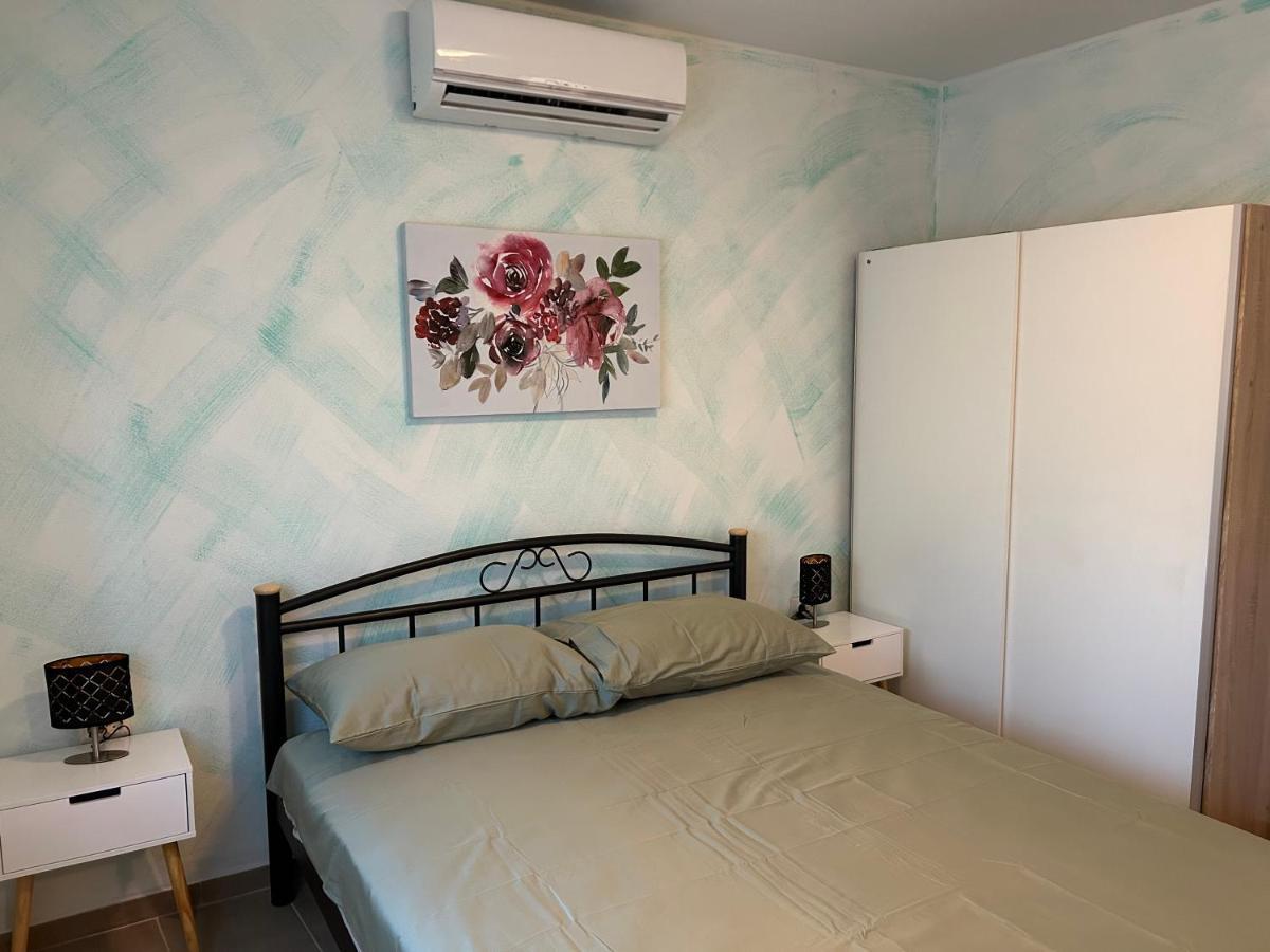 PUY Dora House With Wifi And Outdoor Swimming Pool 빌라 외부 사진